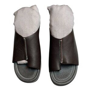 Donald J Pliner Dark Brown Leather toe loop wedge sandal size 8.5